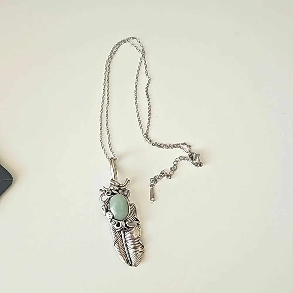 NWT Oval Stainless Steel Green Tourmaline Feather Pendant Necklace